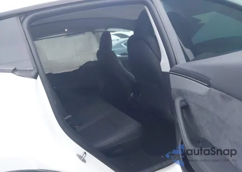 2026 Tesla Model Y Long Range Dual Motor All-Wheel Drive/Long Range Launch Series из США, поврежденный, VIN 7SAYGDEE4TA397325